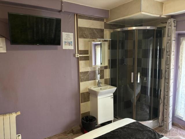 Hotel Du Chateau Parigi Esterno foto